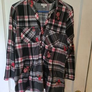 Avenue Black and Red Casual Button Down Shirt